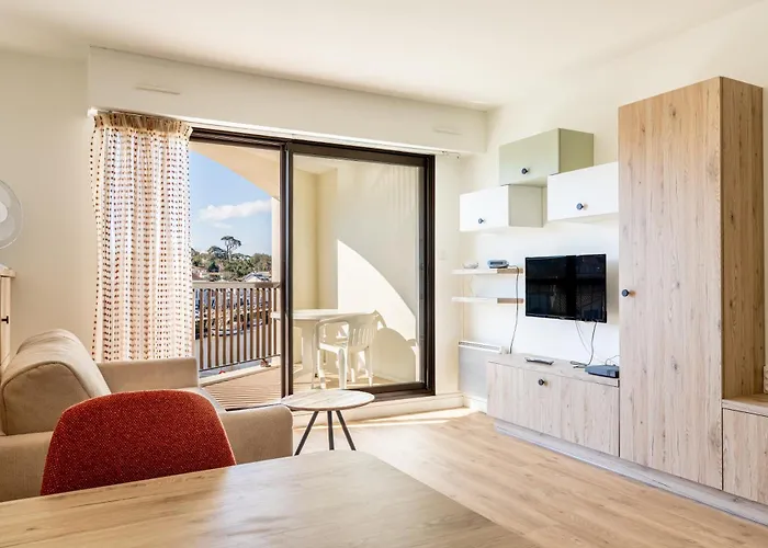 Vue Vieux Port -a011 *